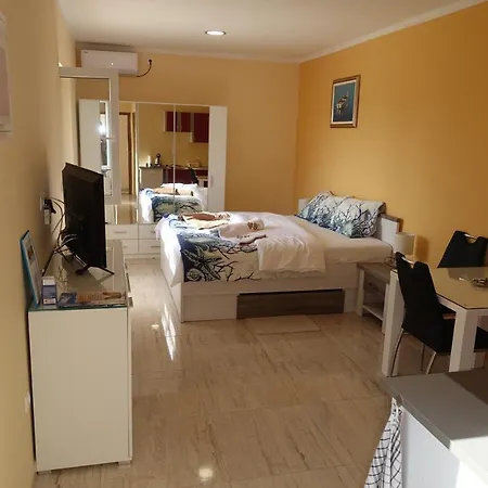 Apartman Leon *