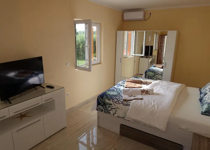Leon Apartment Nin